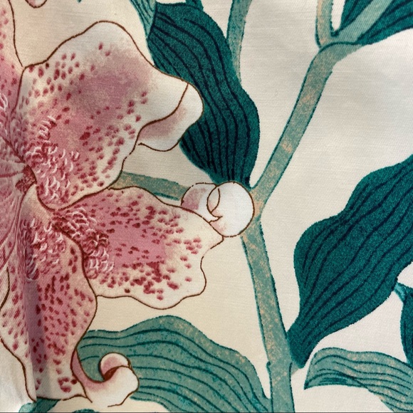 Ann Taylor factory botanical print ankle pants. - Picture 16 of 16